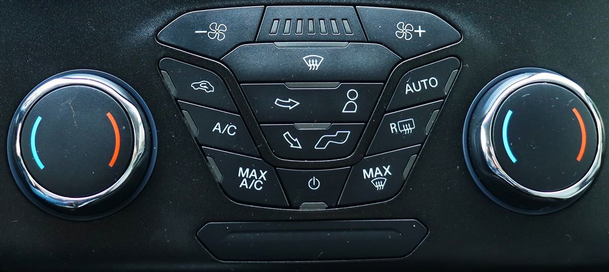 Used 2018 Ford Fusion S image 46