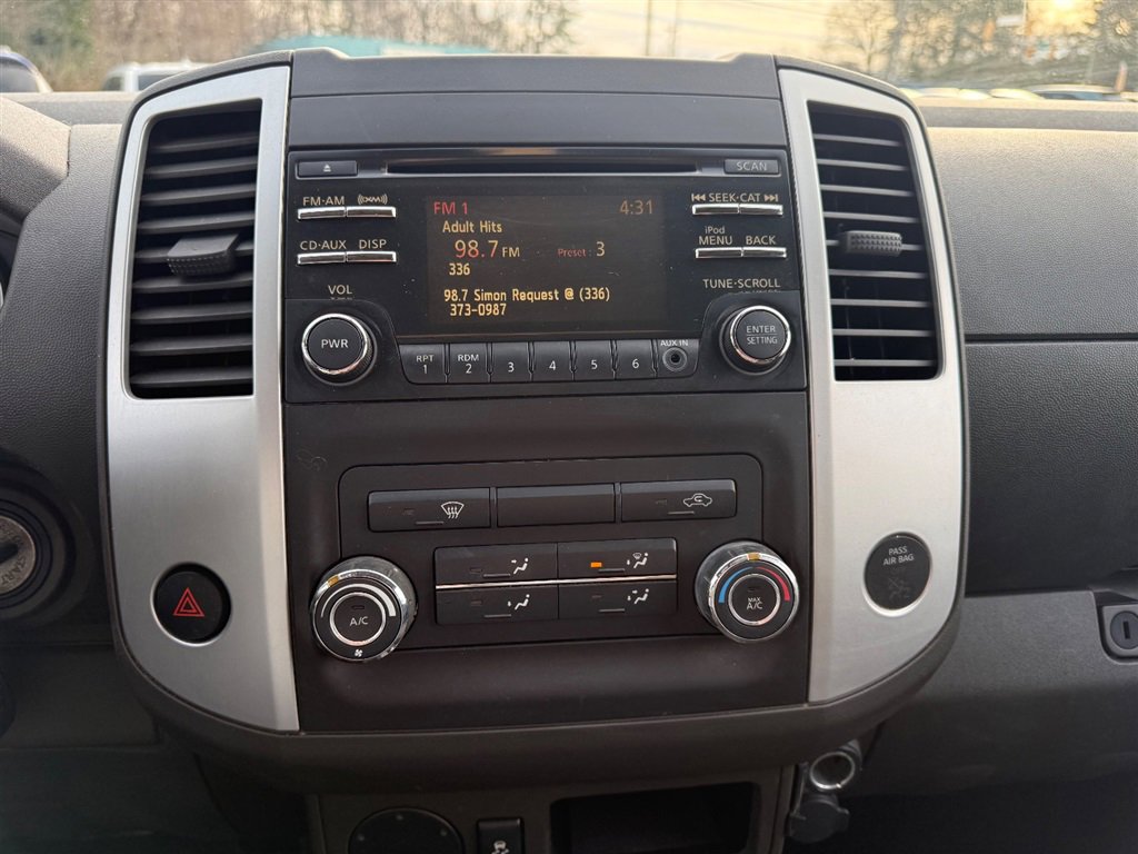 Used 2013 Nissan Frontier Desert Runner image 14