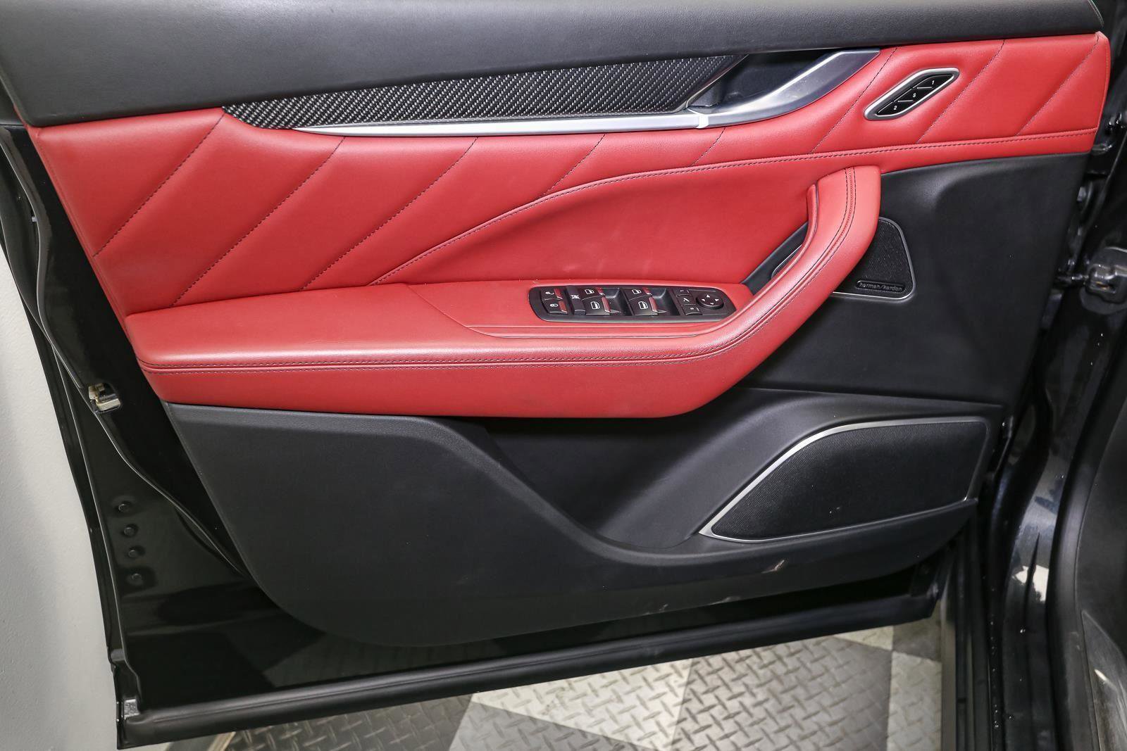 Used 2020 Maserati Levante S GranSport image 45