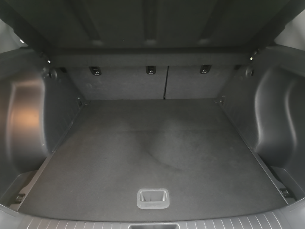 Used 2025 Hyundai Kona SEL FWD image 19