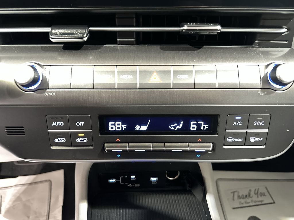 Used 2025 Hyundai Kona SEL image 16