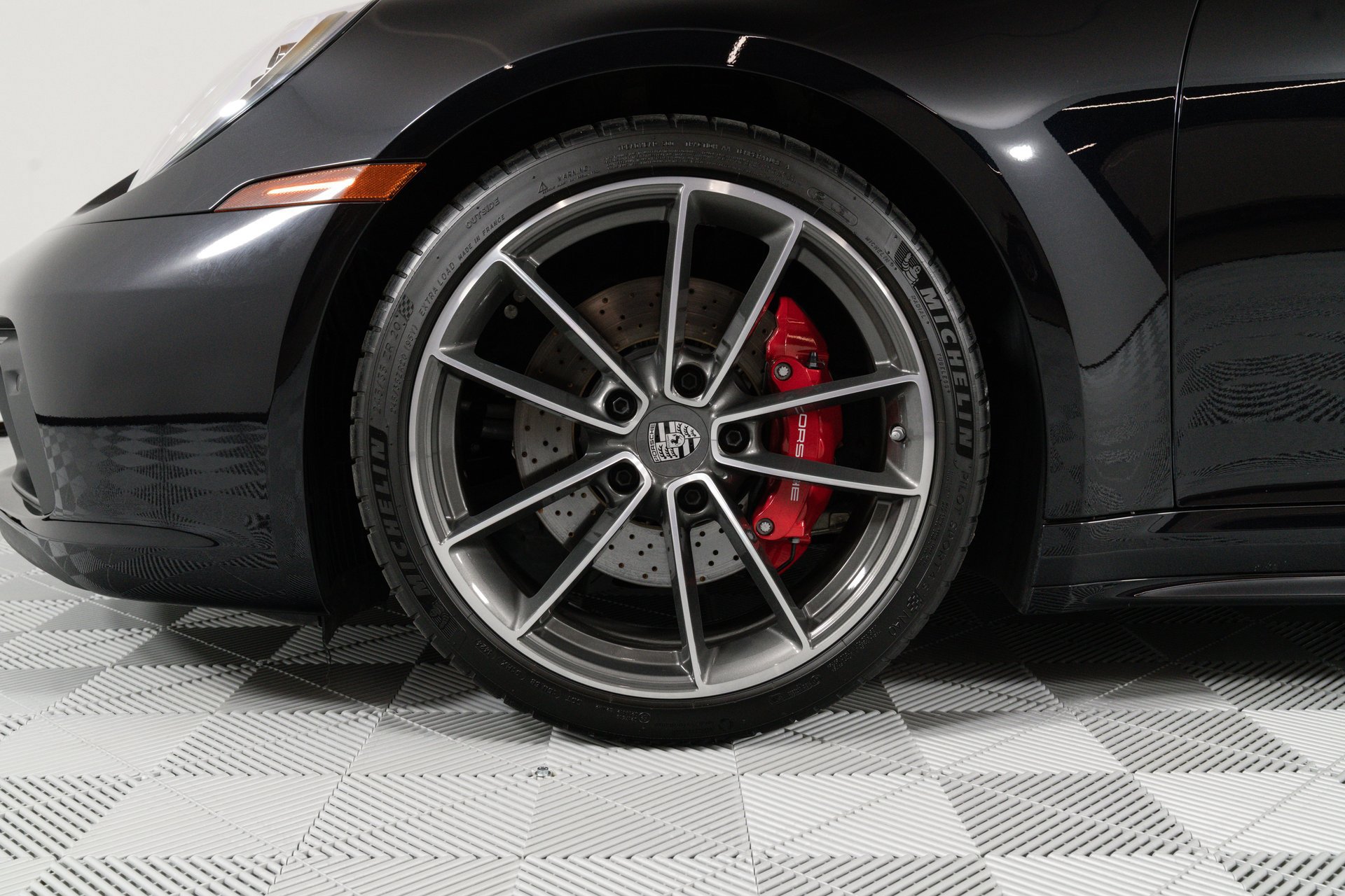 Used 2024 Porsche 911 Targa 4S w/ Premium Package AWD/4WD image 34