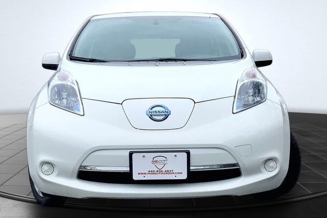 Used 2015 Nissan Leaf S w/ Charge Package FWD image 3