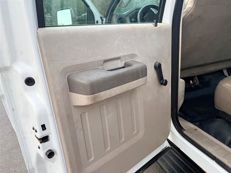 Used 2008 Ford F450 2WD Crew Cab Super Duty image 8