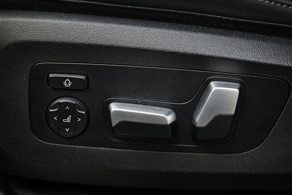 Certified 2024 BMW X5 xDrive40i w/ M Sport Package image 23