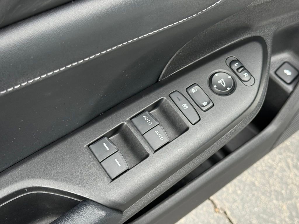 Used 2022 Honda Insight Touring image 10