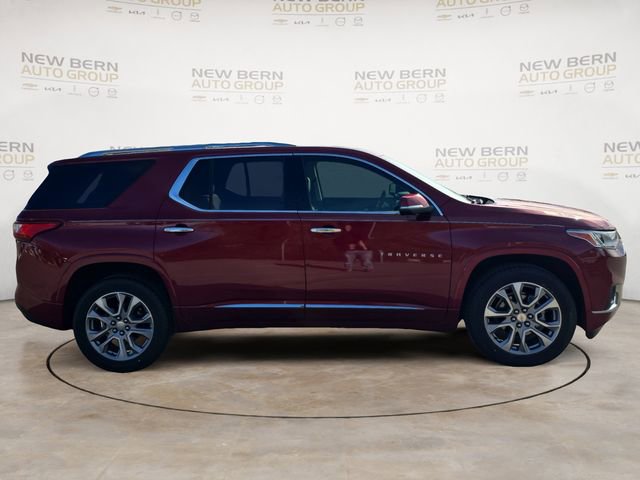 Used 2021 Chevrolet Traverse Premier FWD image 6