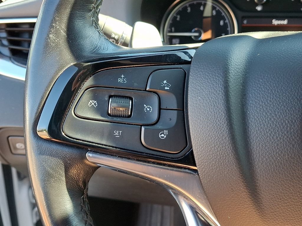 Used 2024 Buick Enclave Essence w/ Technology Package AWD/4WD image 27