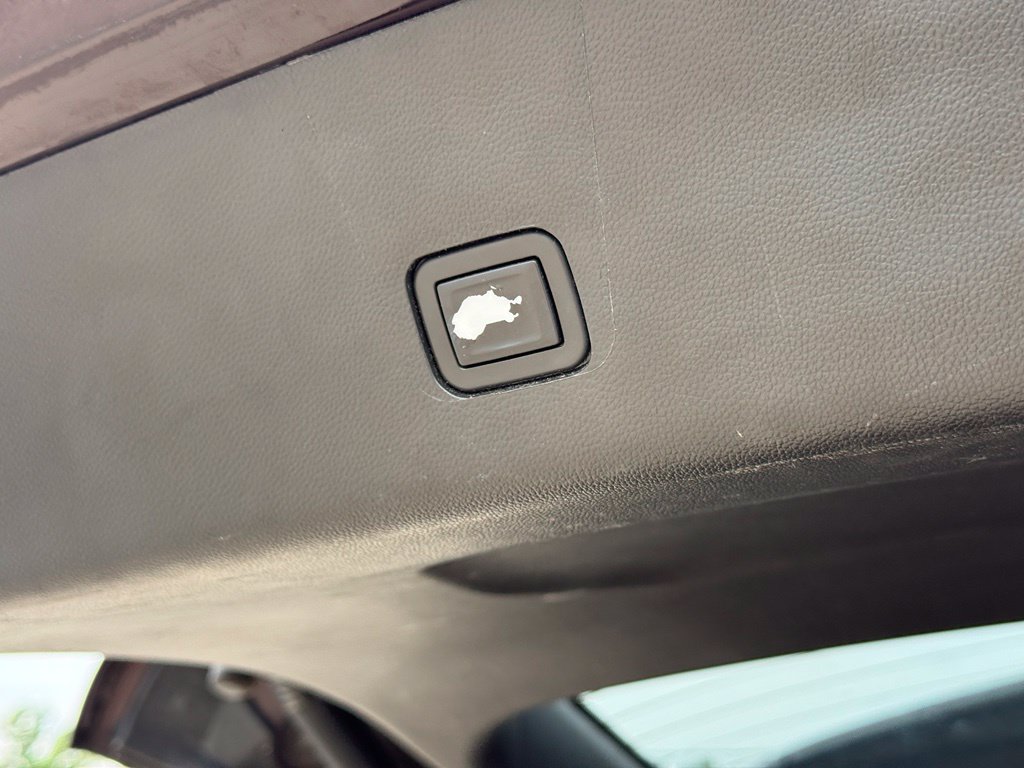 Used 2020 Chevrolet Traverse LT FWD image 27