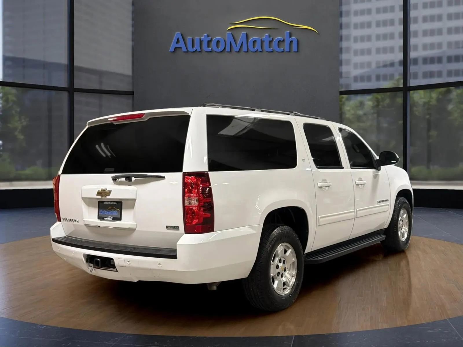 Used 2010 Chevrolet Suburban LT w/ Luxury Package image 10