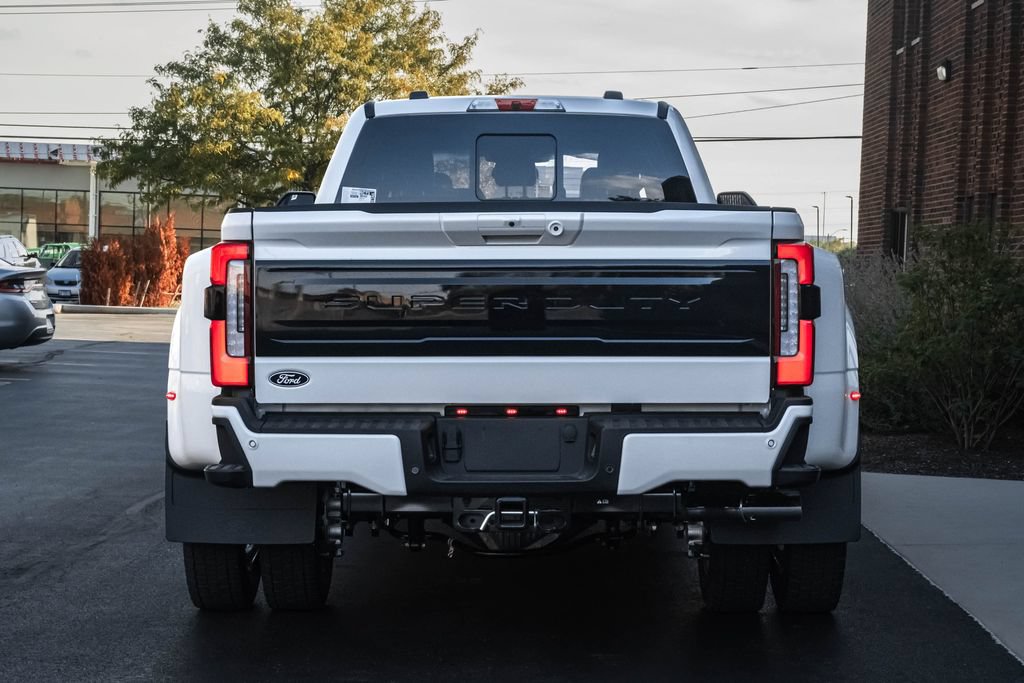 New 2027 Ford F450 Platinum w/ FX4 Off-Road Package AWD/4WD image 6