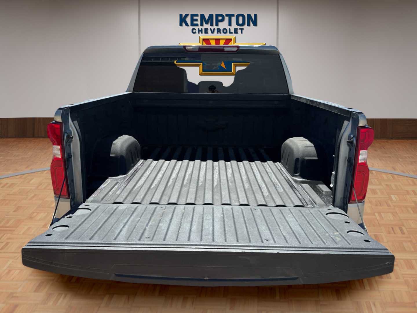 Used 2024 Chevrolet Silverado 1500 RST w/ Protection Package AWD/4WD image 18