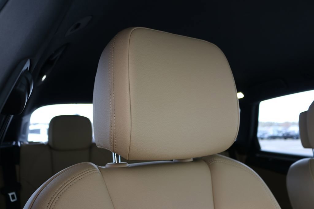 Used 2018 Porsche Macan Sport Edition image 35