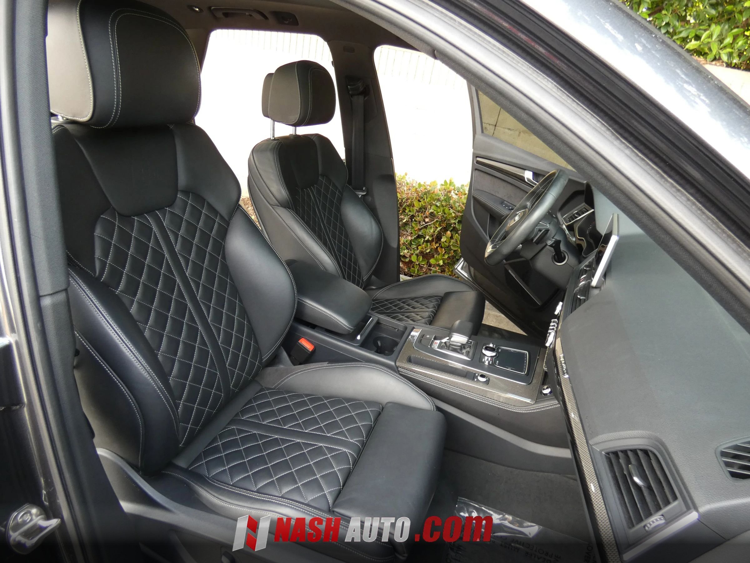 Used 2018 Audi SQ5 Premium Plus w/ S Sport Package AWD/4WD image 29