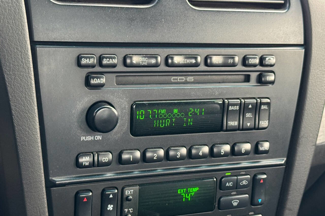 Used 2002 Ford Thunderbird Deluxe image 45