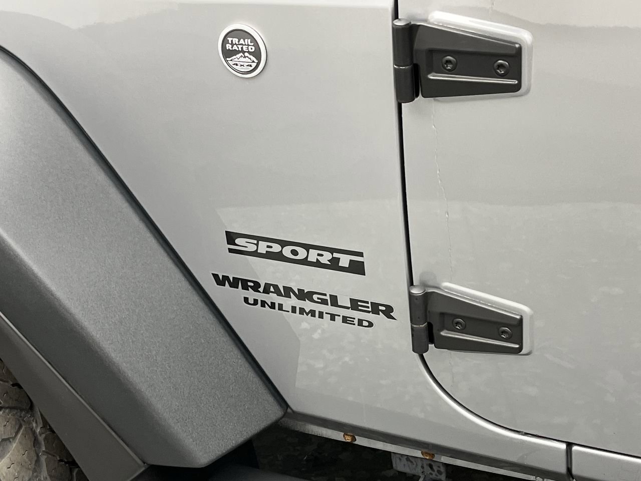 Used 2016 Jeep Wrangler Unlimited Sport AWD/4WD image 21
