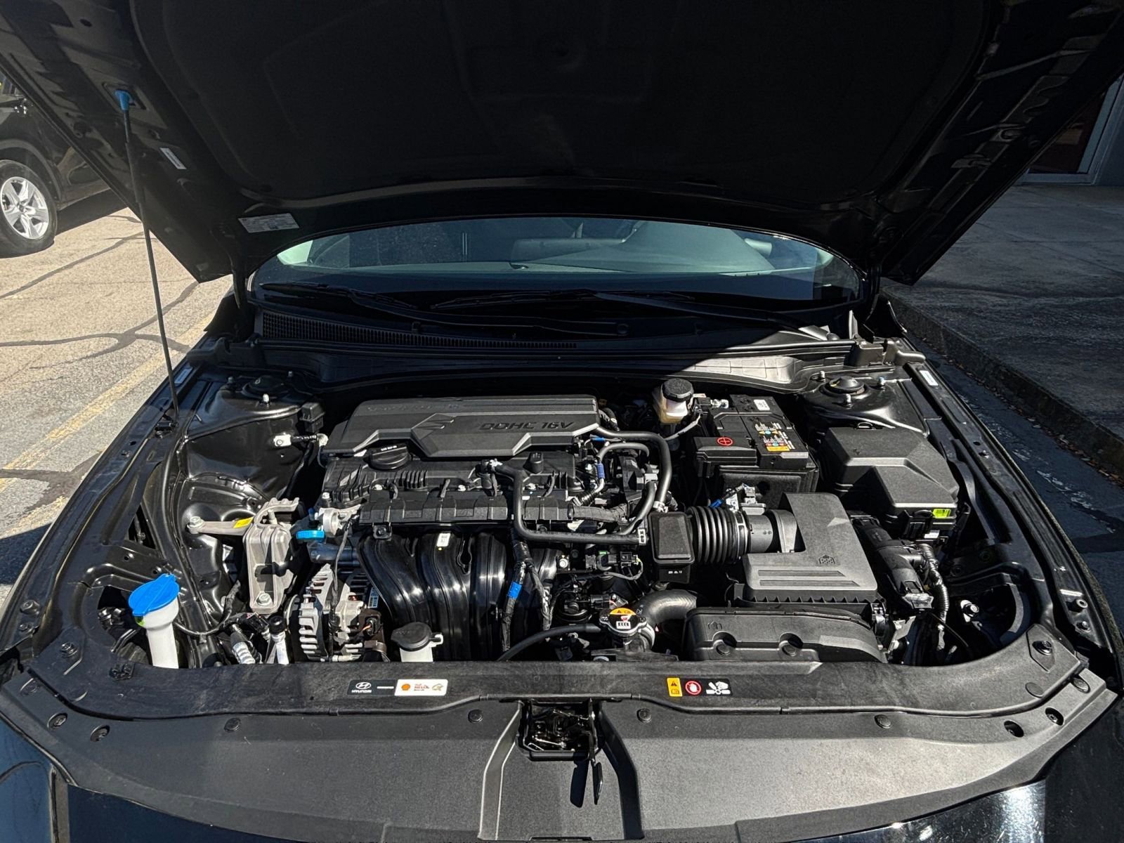 Used 2025 Hyundai Elantra SEL image 39