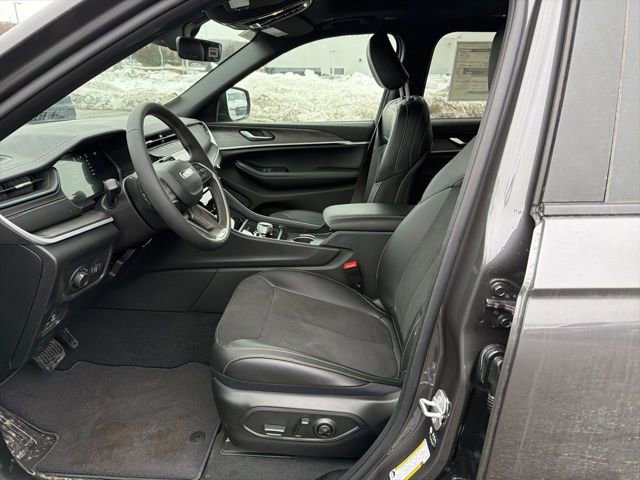 New 2026 Jeep Grand Cherokee L 4WD image 17