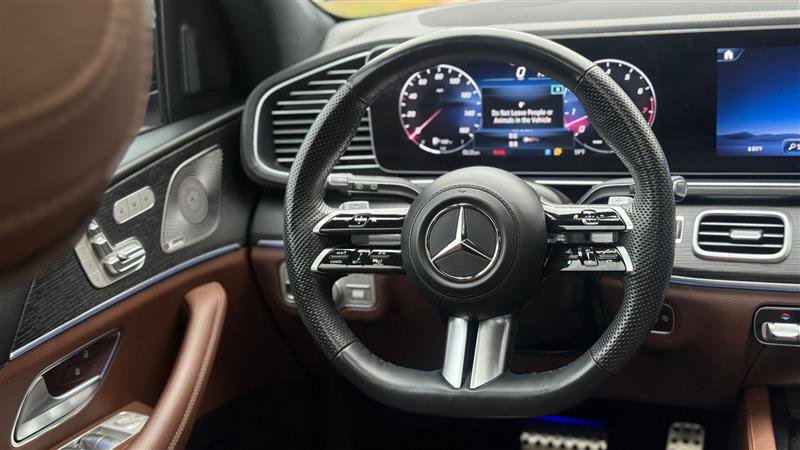 Used 2024 Mercedes-Benz GLS 450 4MATIC w/ AMG Line Exterior image 27