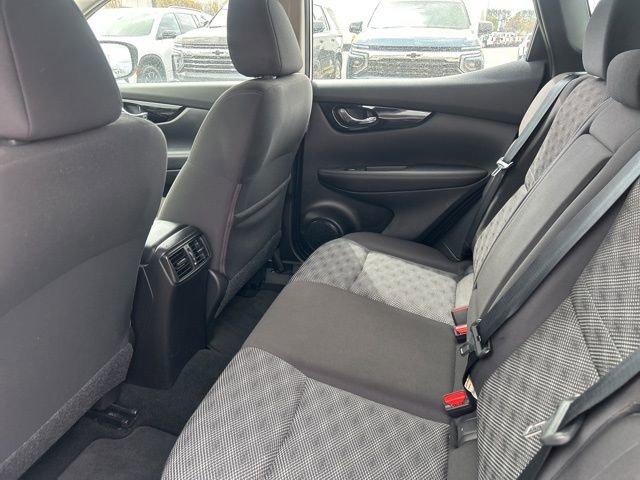 Used 2022 Nissan Rogue Sport SV image 27