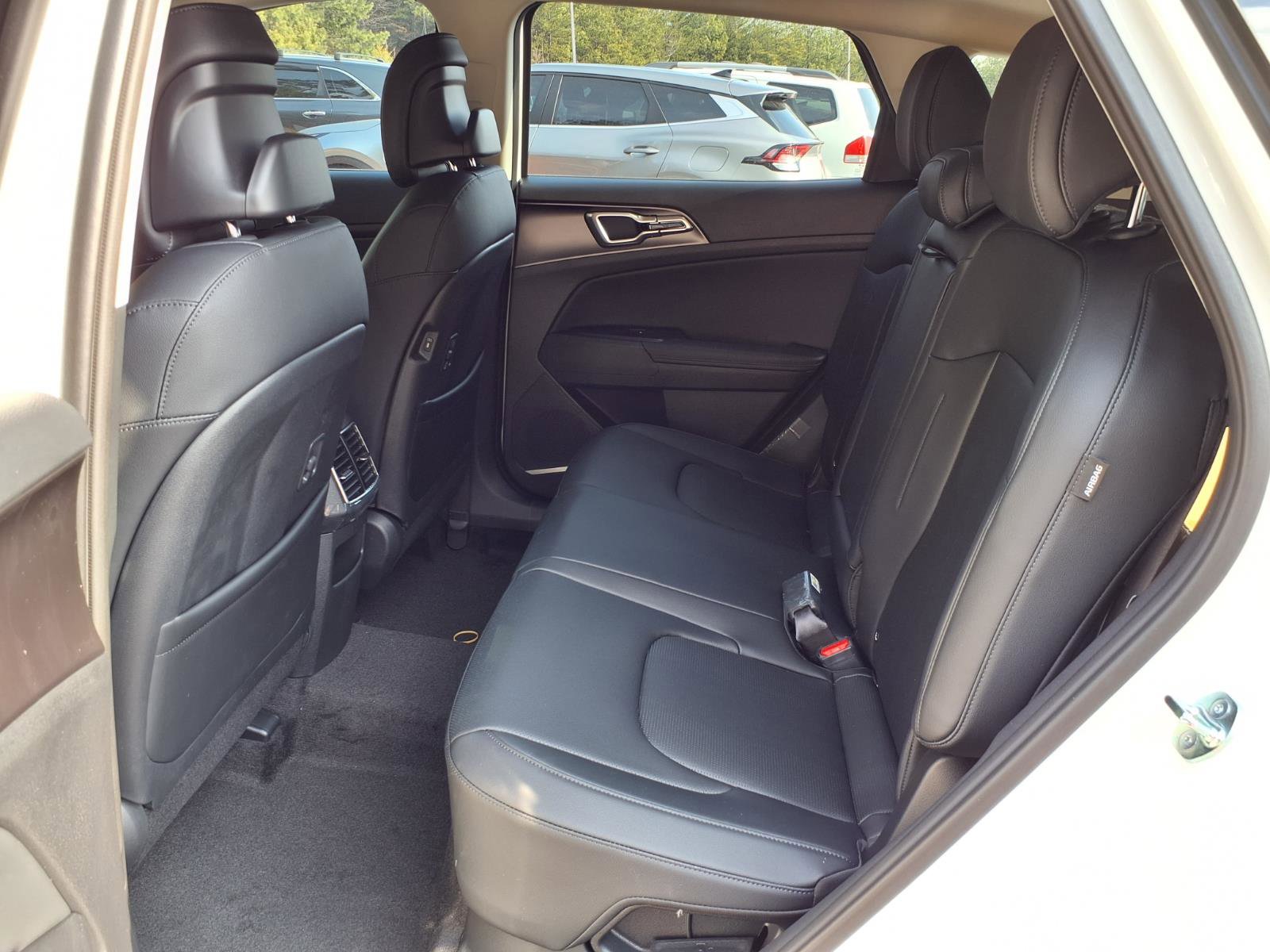 New 2026 Kia Sportage AWD Hybrid image 4