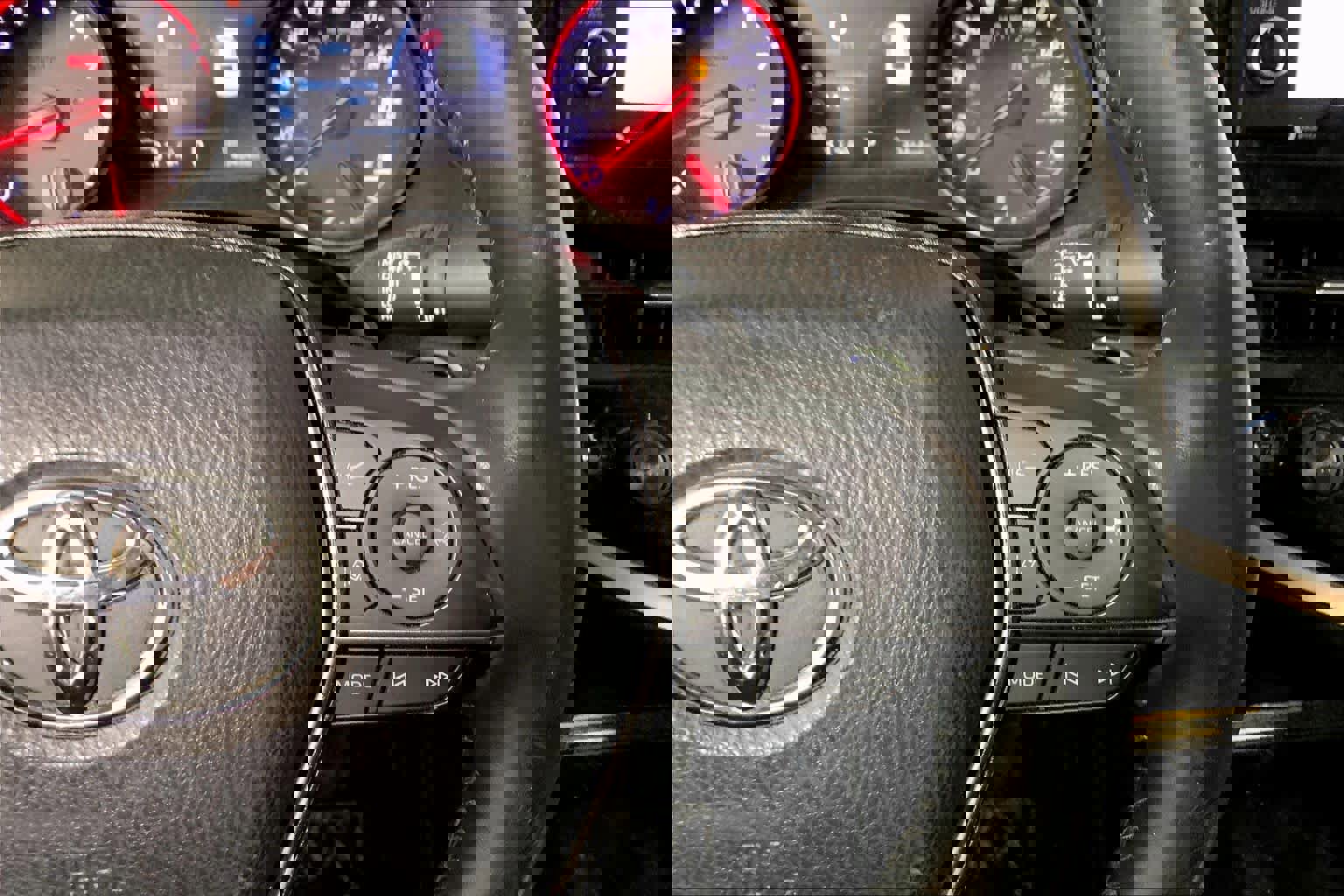 Used 2021 Toyota Camry XSE w/ Carpet Mat Package (TMS) image 25