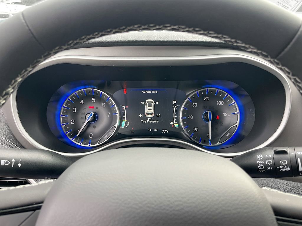 New 2027 Chrysler Pacifica Touring Plus FWD image 12