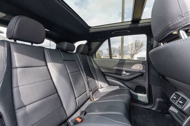 Certified 2024 Mercedes-Benz GLE 450e 4MATIC image 33