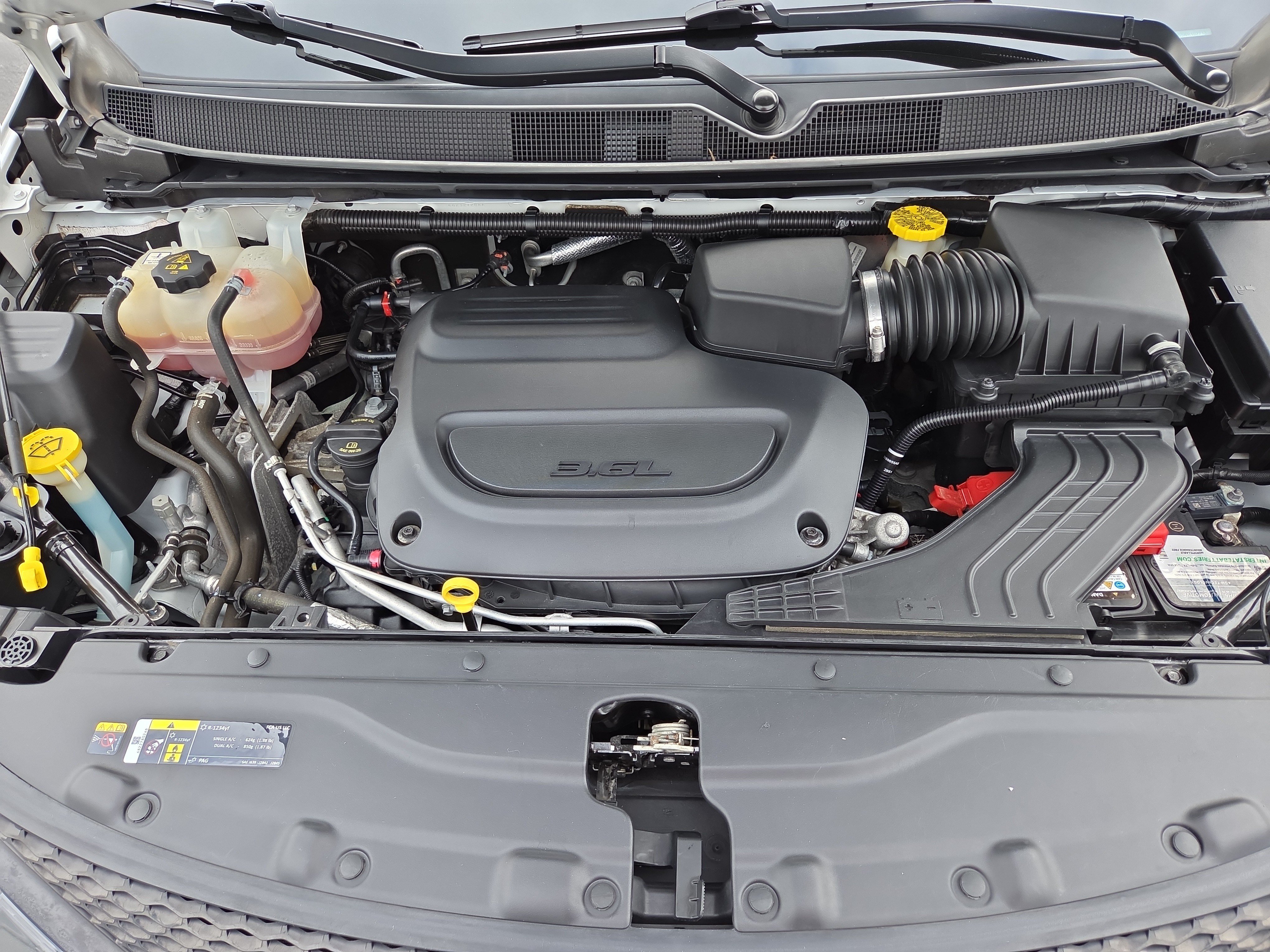 Certified 2022 Chrysler Voyager LX FWD image 32