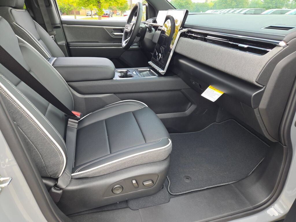 New 2026 GMC Sierra EV Elevation w/ Premium Package AWD/4WD image 16