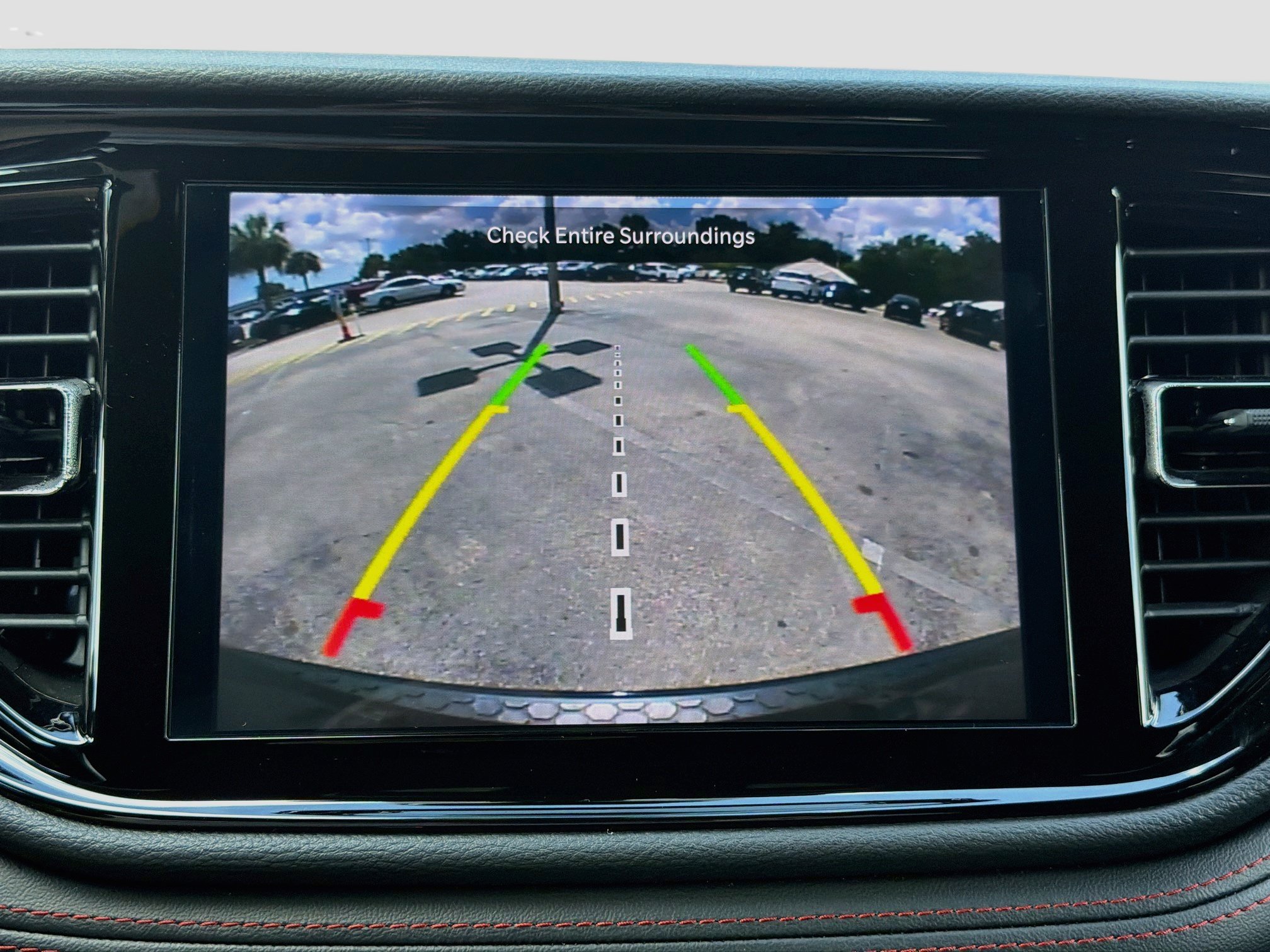 Used 2025 Dodge Durango GT AWD/4WD image 34