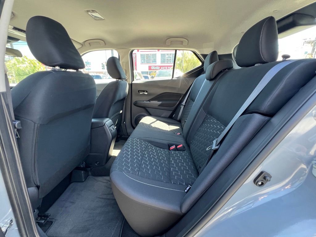 Used 2023 Nissan Kicks SV FWD image 15
