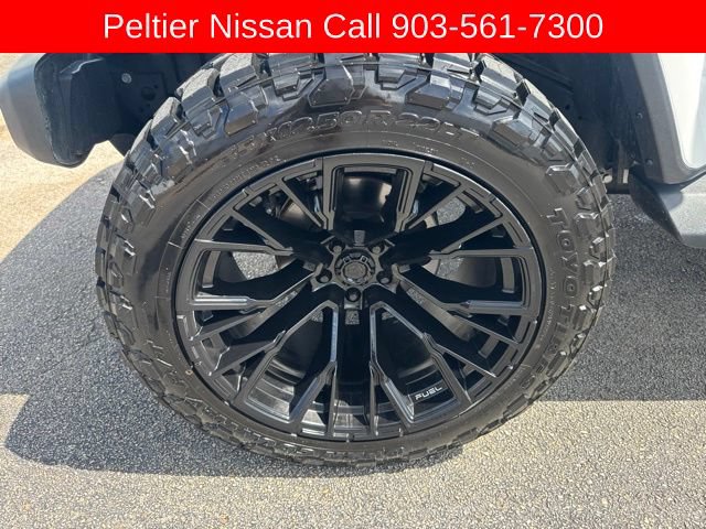 Used 2025 Jeep Wrangler Unlimited Sahara w/ Safety Group AWD/4WD image 9