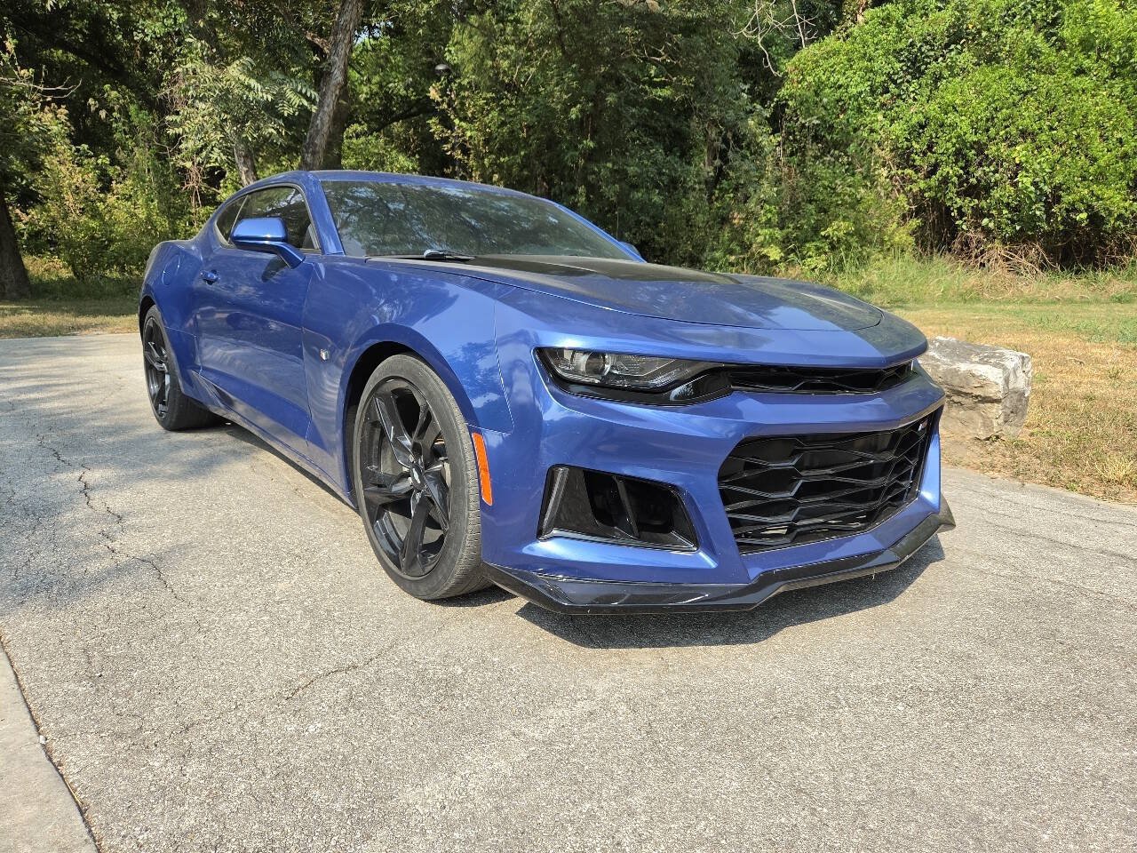 Used 2019 Chevrolet Camaro LT w/ RS Package RWD image 2