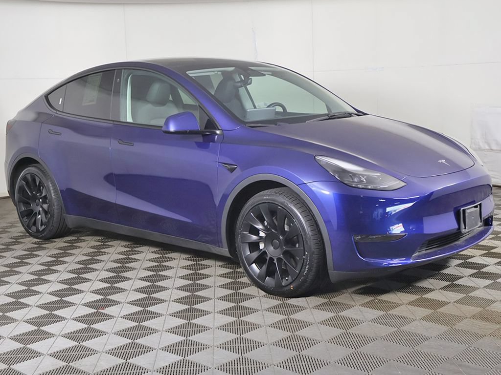 Used 2023 Tesla Model Y Long Range AWD/4WD image 55