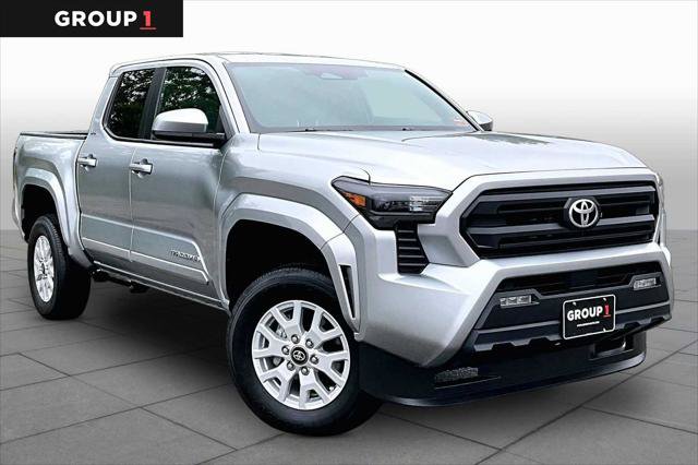 Certified 2025 Toyota Tacoma SR5 AWD/4WD image 3