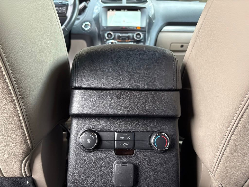 Used 2018 Ford Explorer XLT w/ Equipment Group 202A image 48