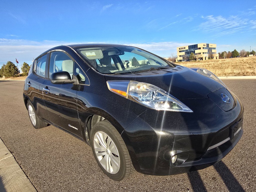 Used 2014 Nissan Leaf SV w/ LED & Quick Charge Package image 7