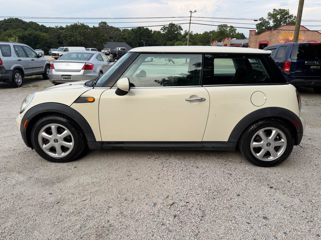 Used 2008 MINI Cooper Hardtop FWD image 2