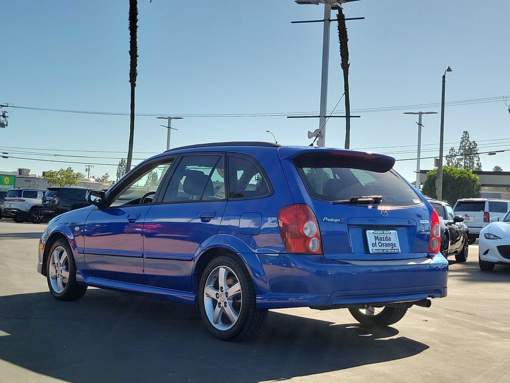 Used 2003 MAZDA Protege5 FWD image 2
