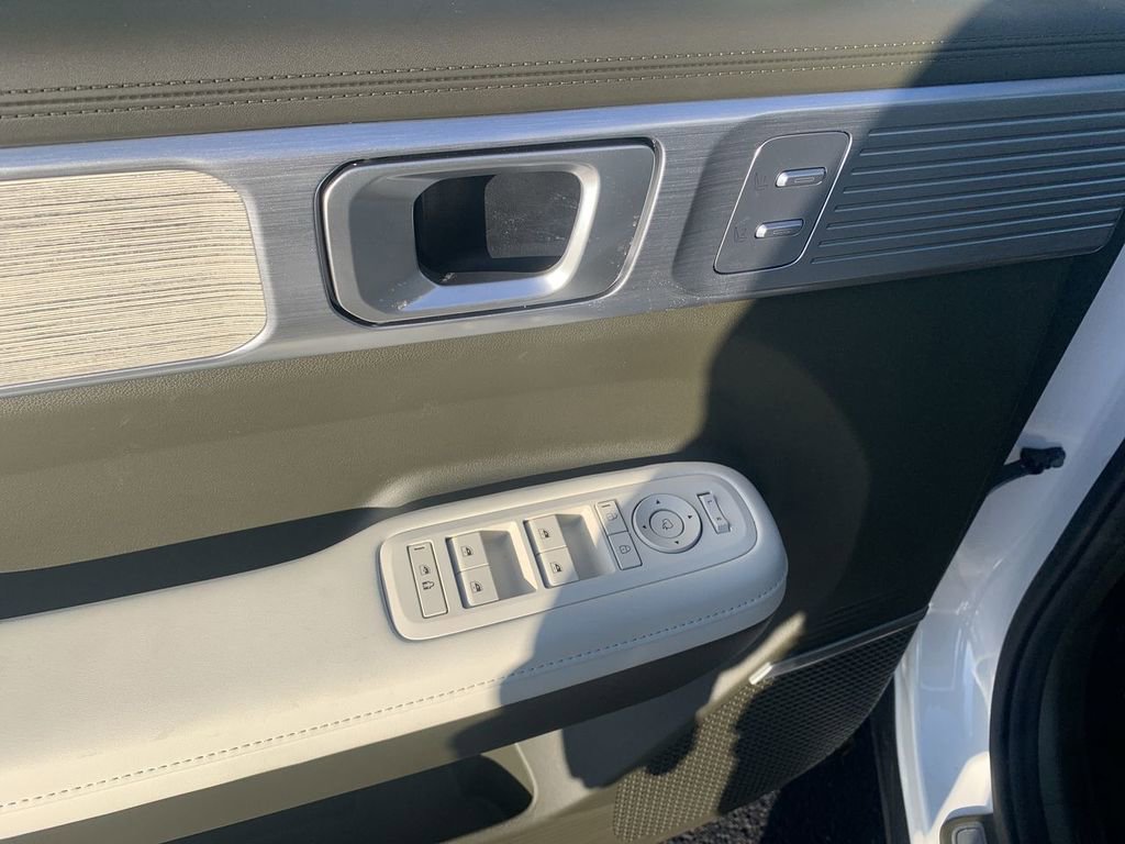 New 2025 Hyundai Santa Fe Calligraphy image 13