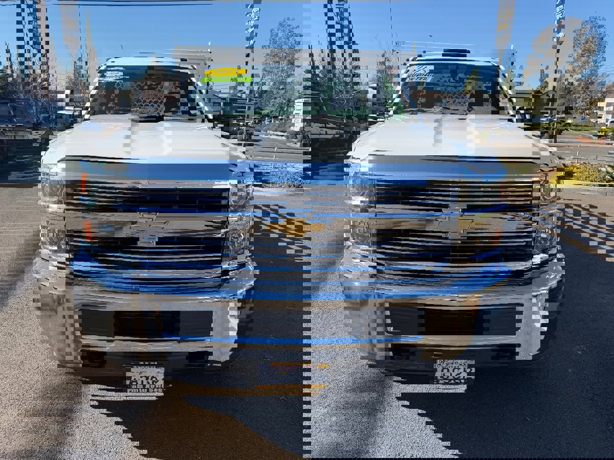 Used 2017 Chevrolet Silverado 3500 W/T image 3