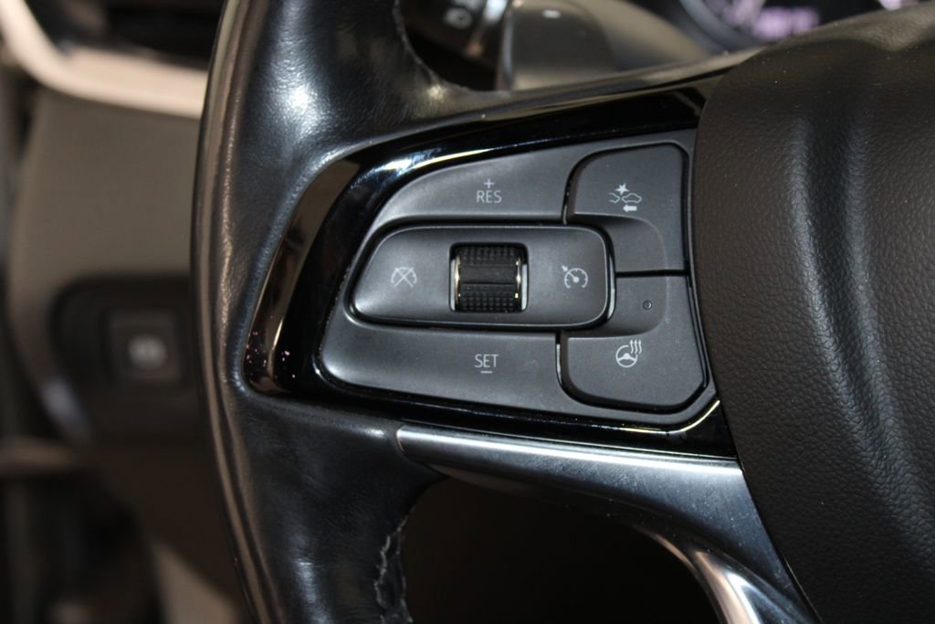 Used 2022 Buick Enclave Premium image 35