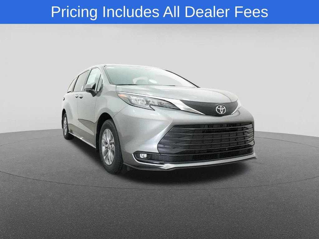 New 2026 Toyota Sienna XLE FWD image 30