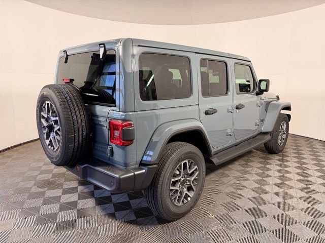 New 2026 Jeep Wrangler Unlimited Sahara AWD/4WD image 13