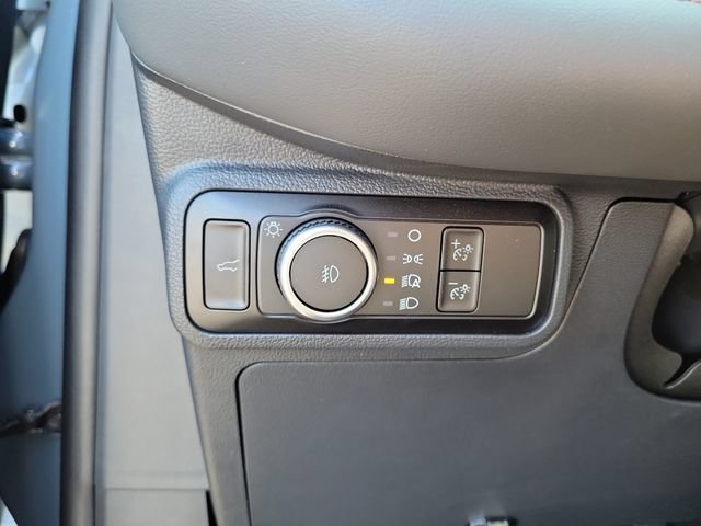 Used 2026 Ford Explorer Active w/ Active Comfort Package RWD image 14