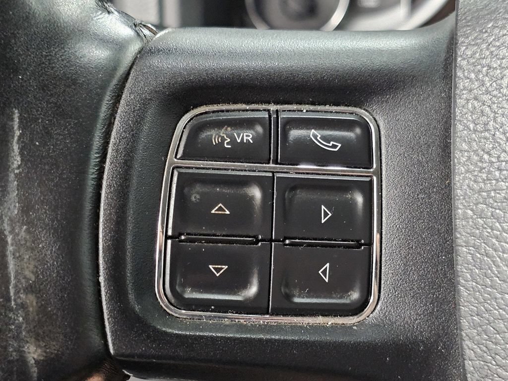 Used 2015 RAM 1500 Big Horn AWD/4WD image 38