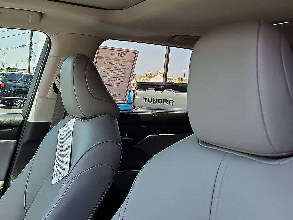 Certified 2026 Toyota Highlander XLE AWD/4WD image 11