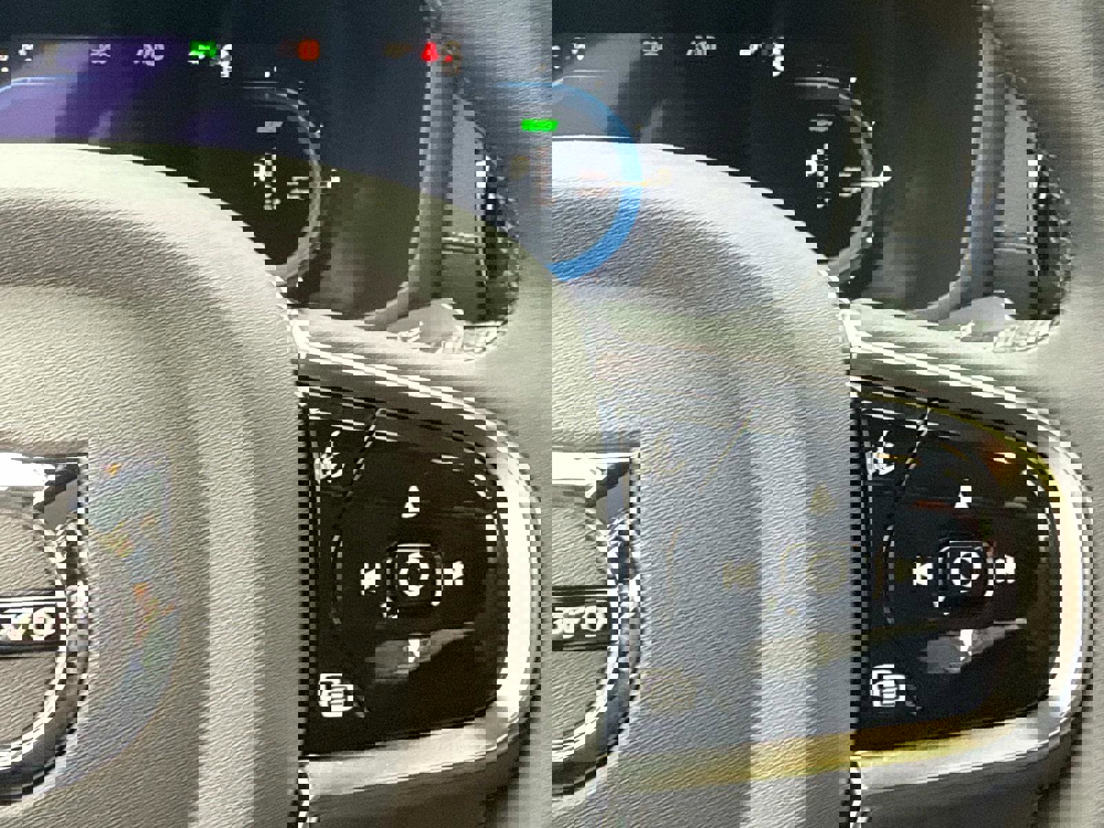 Certified 2024 Volvo S60 T8 Ultimate image 25