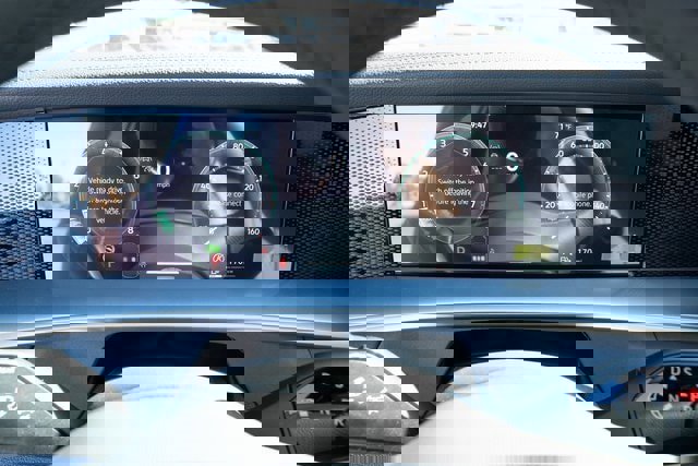 New 2026 Volkswagen Tiguan SE R-Line image 17